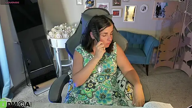MartaEdams' Live XXX Chat