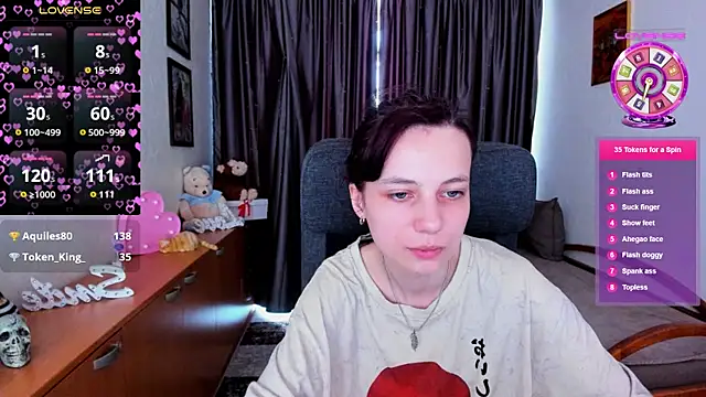 Chat +18 de MiniLysii ao vivo