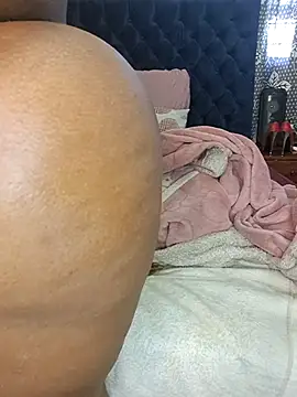 Chat +18 de BootyCallEver ao vivo
