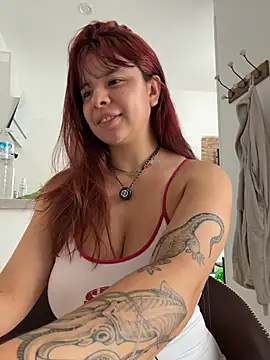 Canneela Adlı Modelin Canlı XXX Sohbeti