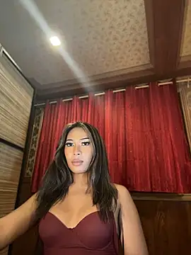 Chatroom XXX en direct de hugecock_tamira