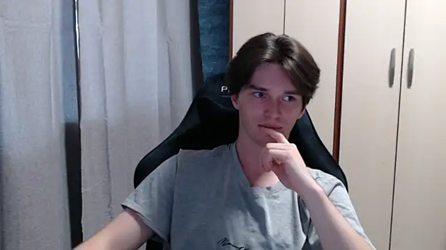XXX chat uživo modela arthur___king