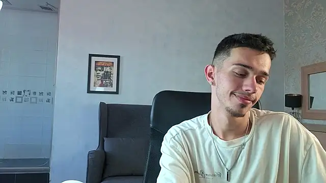 Chat +18 de KaydenDrew ao vivo