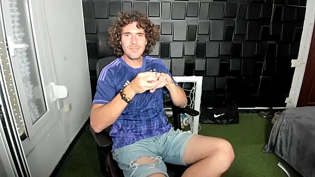 Czat XXX na żywo – joaquin420_hot