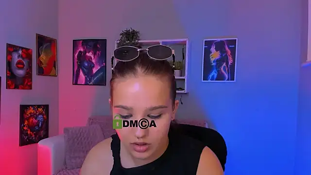 juliet_roseee: απευθεία ς συνομιλία ΧΧΧ