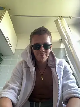 Chat XXX ao vivo de Toyjungee