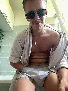 Toyjungee Live XXX-Chat