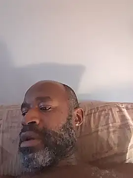 Bulgemaster001 Chat XXX in diretta