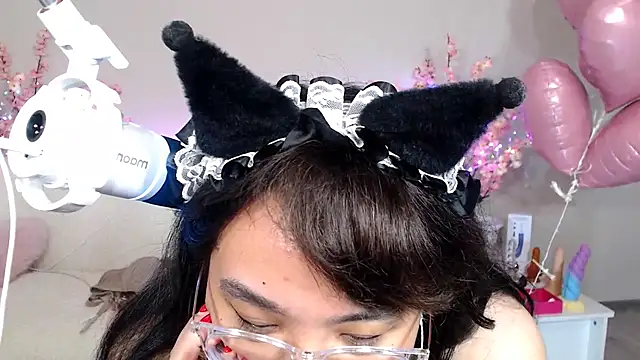 Chat +18 de Moertomlly ao vivo