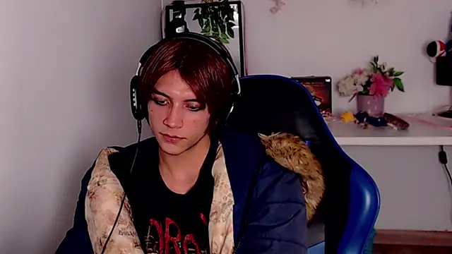 oli_dusk élő XXX-chatje