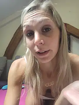 jennyy256 Chat XXX in diretta