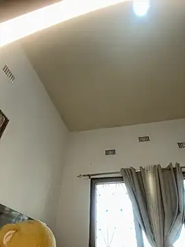 BonnyMolhada 现场XXX聊天