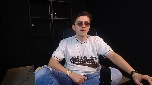 FelixStarkk live XXX chat