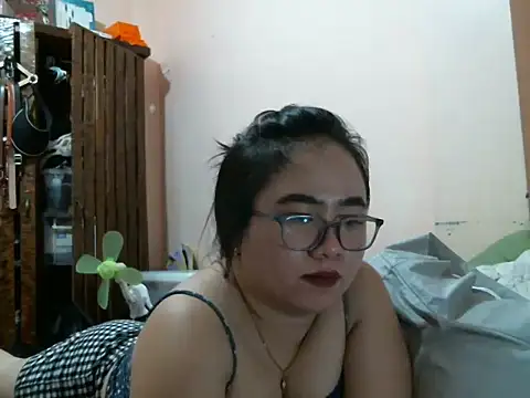 im_your_secret's Live XXX Chat