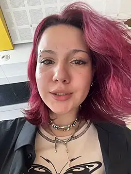 Lilly__Kiss Live XXX-chat