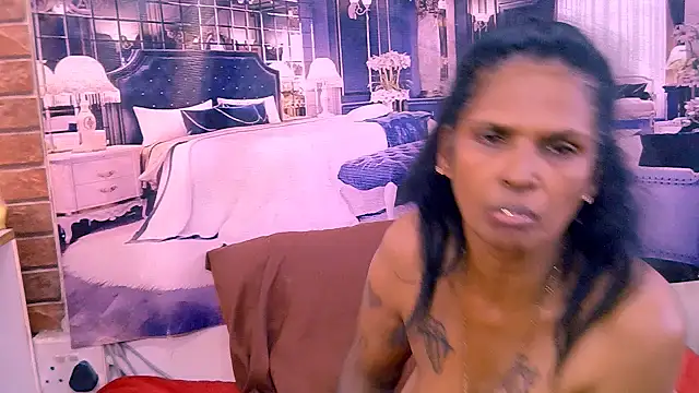 IndianVanya4u2u Chat XXX in diretta