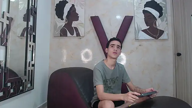 GOLDEN_BOSS Webcamshow