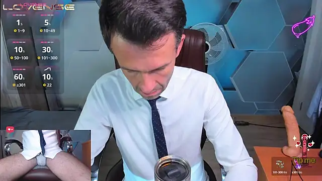 SteveTiger Adlı Modelin Canlı XXX Sohbeti