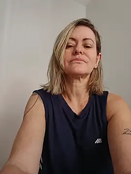 Misaudibel live XXX chat