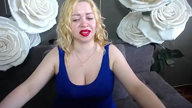 OliviaVerr Adlı Modelin Canlı XXX Sohbeti
