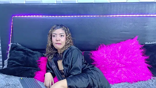 SeraphynLuxora 라이브 XXX 채팅