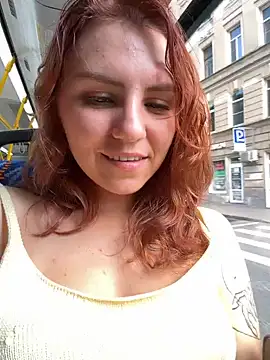 XXX chat uživo modela -stray-cat-