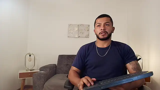 BrunoSilva_'s Live XXX Chat