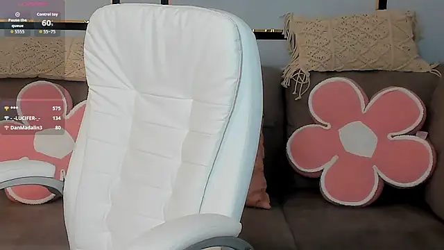 Chat XXX ao vivo de BarbieDoll13