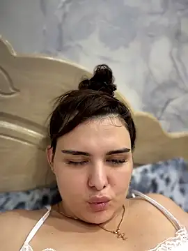 Chat +18 de NikaMur ao vivo