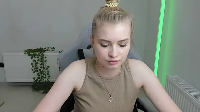 BrielleStorm 라이브 XXX 채팅