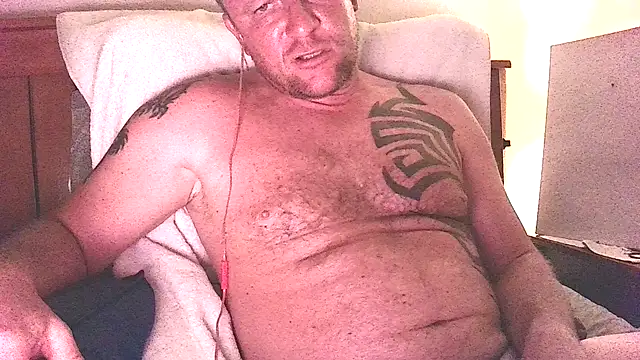 Yournaughty's Live XXX Chat