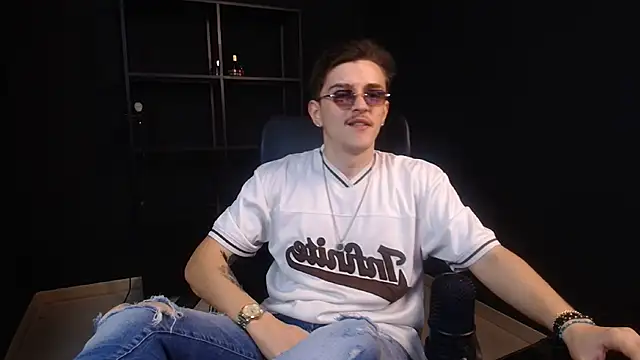 FelixStarkk – Naživo XXX chat