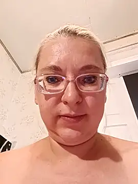 VikaKing XXX чат на живо