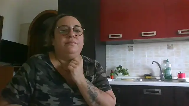 MissEva10: απευθείας συνομιλία ΧΧΧ