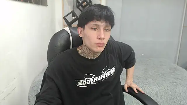 Chat XXX en directo de Cry_thereal