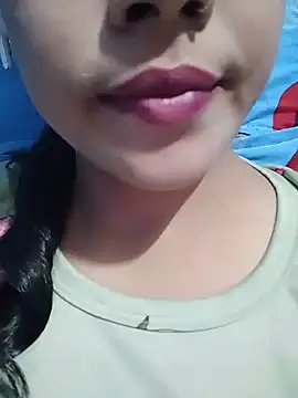 Anki-doll Adlı Modelin Canlı XXX Sohbeti