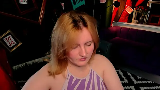 KathyBriggs Adlı Modelin Canlı XXX Sohbeti