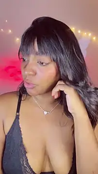 Chat XXX ao vivo de Emilly_Mayfair
