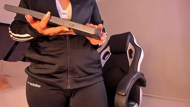 Živý XXX chat CamilaPreston