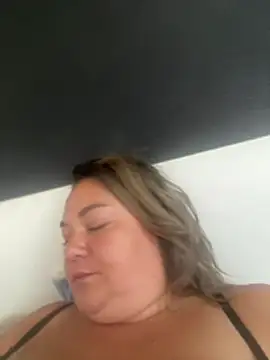 MikyVesela's Live XXX Chat
