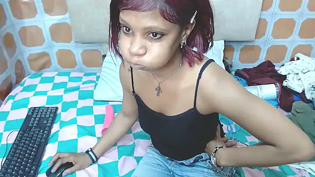 Cocolabbel Adlı Modelin Canlı XXX Sohbeti