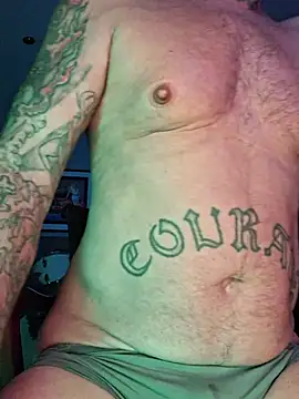 Hotbodyscottie élő XXX-chatje