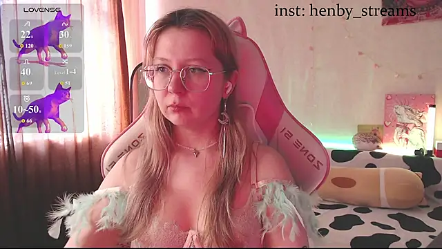 henby_streamss' Live XXX Chat