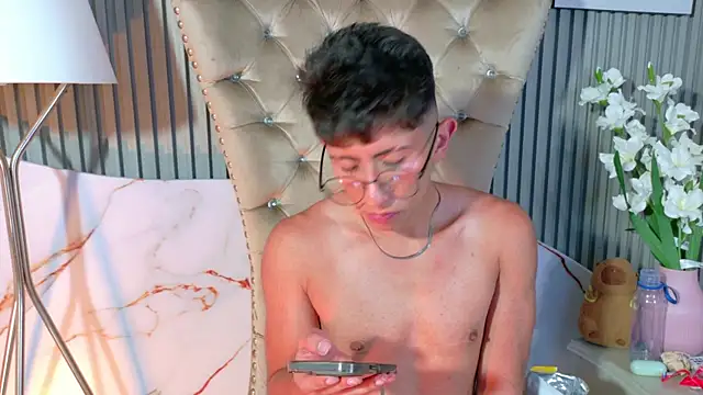 AndyJustgame_ – Naživo XXX chat