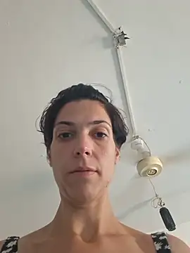 Chat +18 de Wild_Witch ao vivo