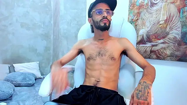 Felipe-Casttan Live XXX Chat