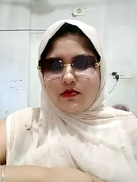 Nusrat-N – Live XXX-chat