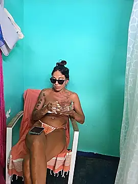 sexy7883 Adlı Modelin Canlı XXX Sohbeti