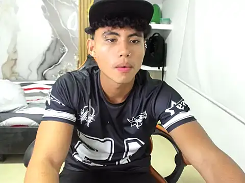 marcus_dick___ XXX чат на живо
