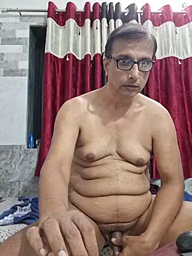 Mumbai_Fucker Adlı Modelin Canlı XXX Sohbeti